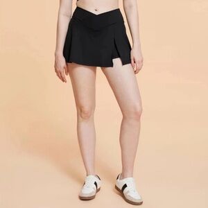 New Women’s Black Blogilates Crisscross Slit Skort Size Small